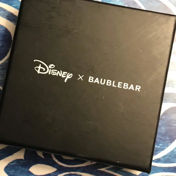 Gorgeous, New DISNEY X Baublebar Minnie Earrings❤️ - Picture 6 of 6